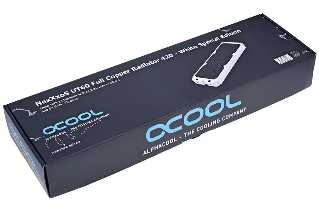 Alphacool UT60 420mmラジエーター - PCパーツ